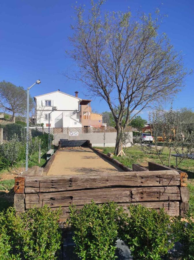 Kuca Za Odmor Lucija Lägenhet Vrana  Exteriör bild