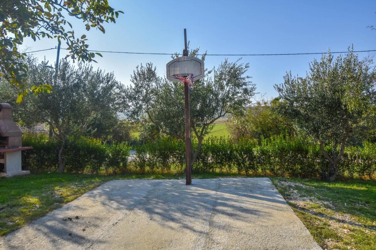 Kuca Za Odmor Lucija Lägenhet Vrana  Exteriör bild