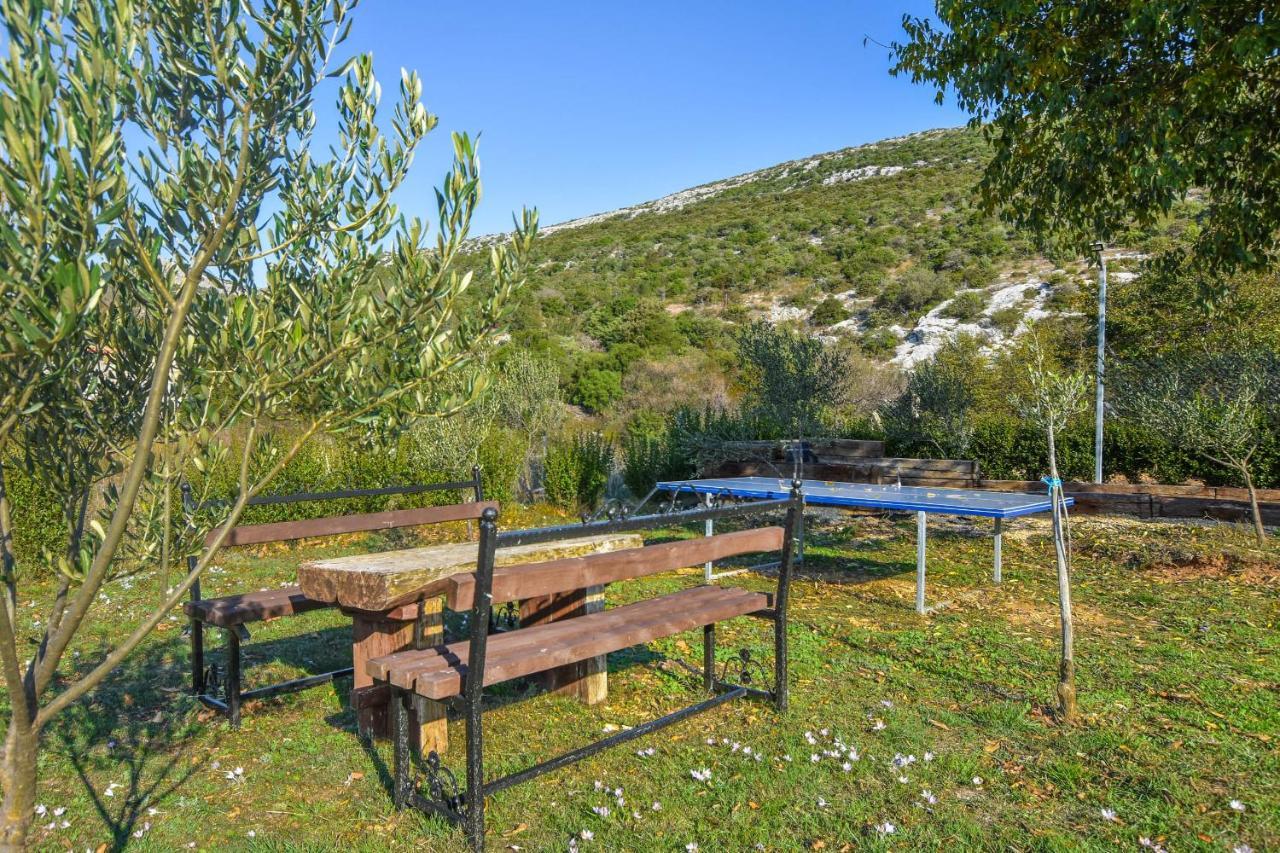 Kuca Za Odmor Lucija Lägenhet Vrana  Exteriör bild