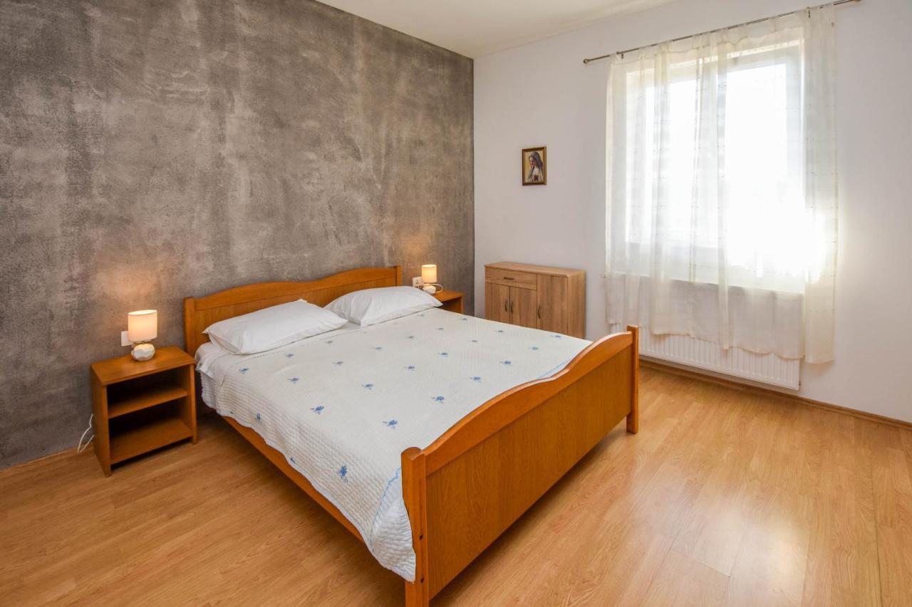Kuca Za Odmor Lucija Lägenhet Vrana  Exteriör bild